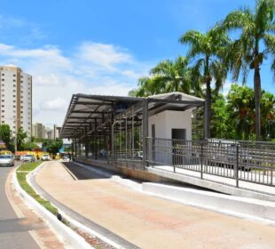Obras do BRT no centro de Goiânia